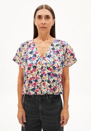 ARMEDANGELS NAADINE PAINTED BLOOM Blouse Oversized Fit made of LENZING™ ECOVERO™ Viscose Blueniverse | WMHZX6058