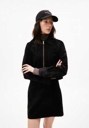 ARMEDANGELS SAEDAA CORDUROY Overshirt Relaxed Fit made of Organic Cotton Mix Černé | QDOVN1076